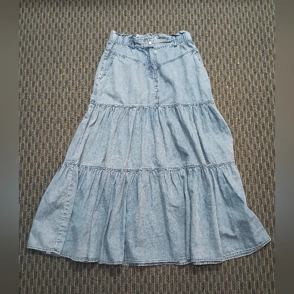 Elliott Lauren Light Blue Tiered Maxi Skirt - Picture 1 of 3